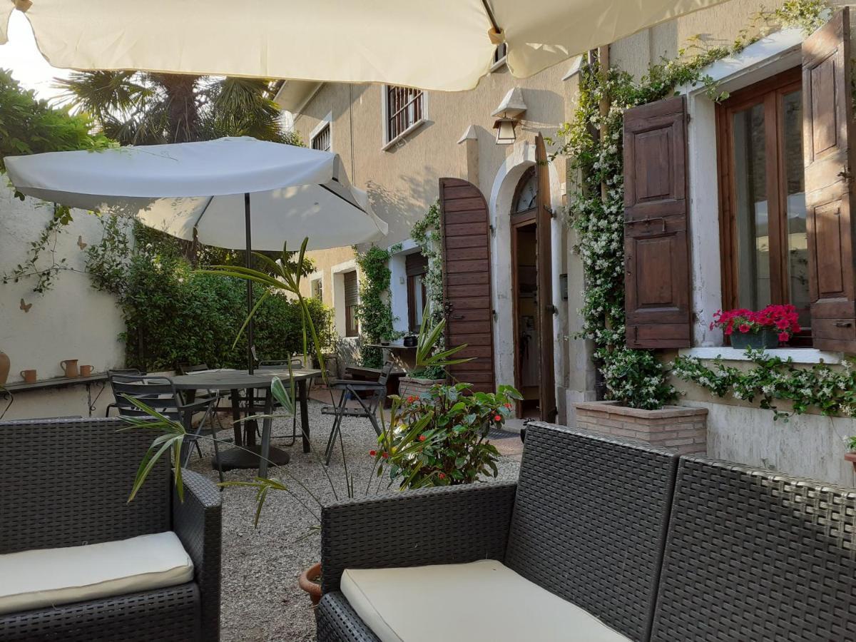 Residenza La Dimora Imperfetta Hotel Salionze Luaran gambar